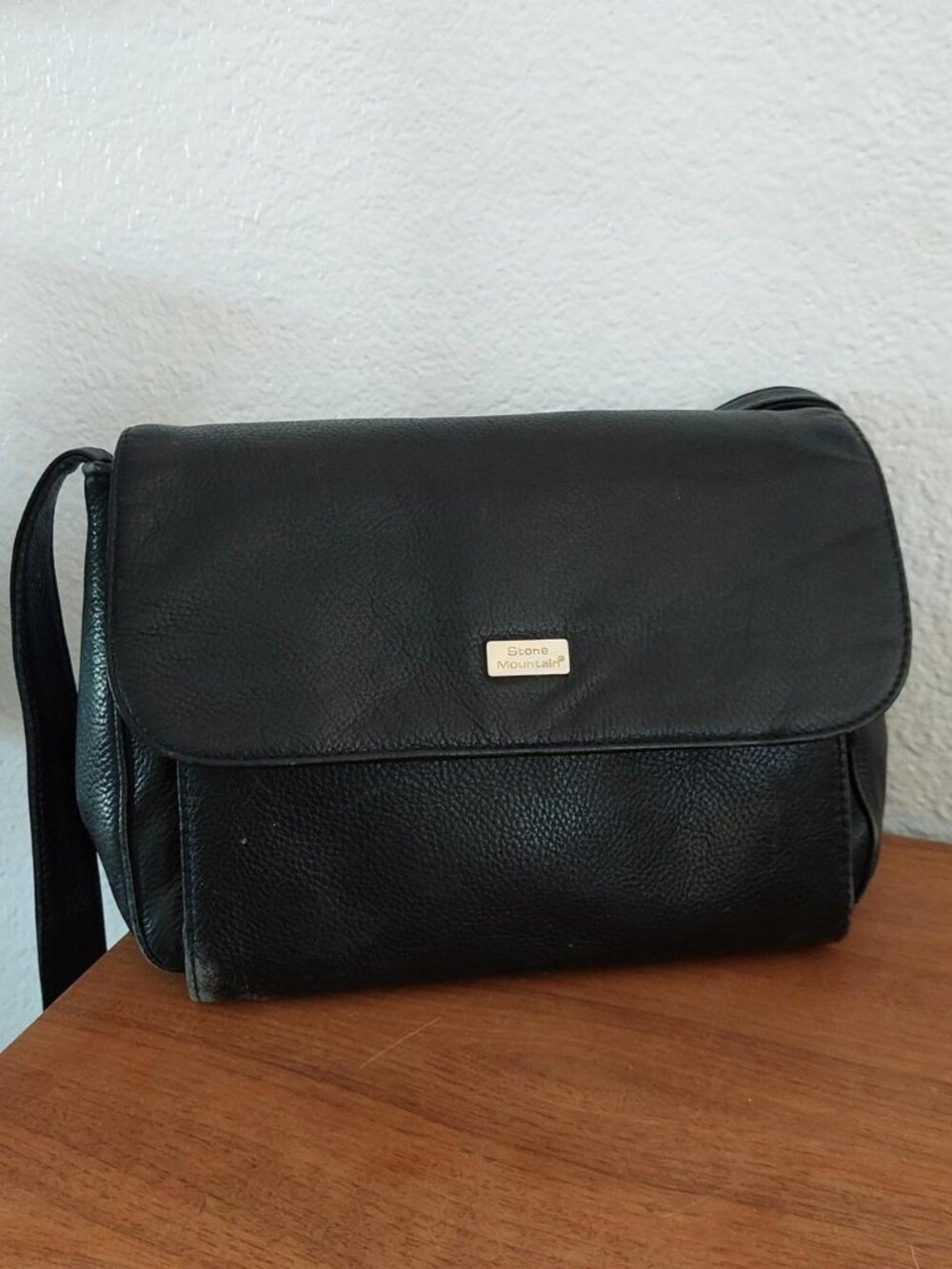 Stone Mountain Black Leather Crossbody Bag Flap Purse Silver Hardware Vintage